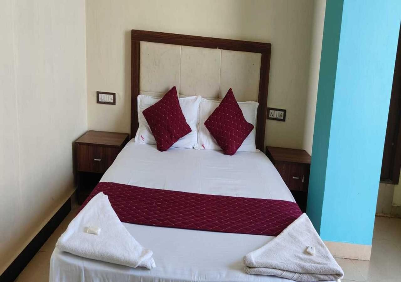 Hotel Blue Sky Residency Bombaj